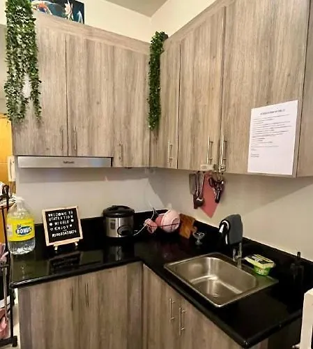 Staycation Ni Gelo 3* Manila